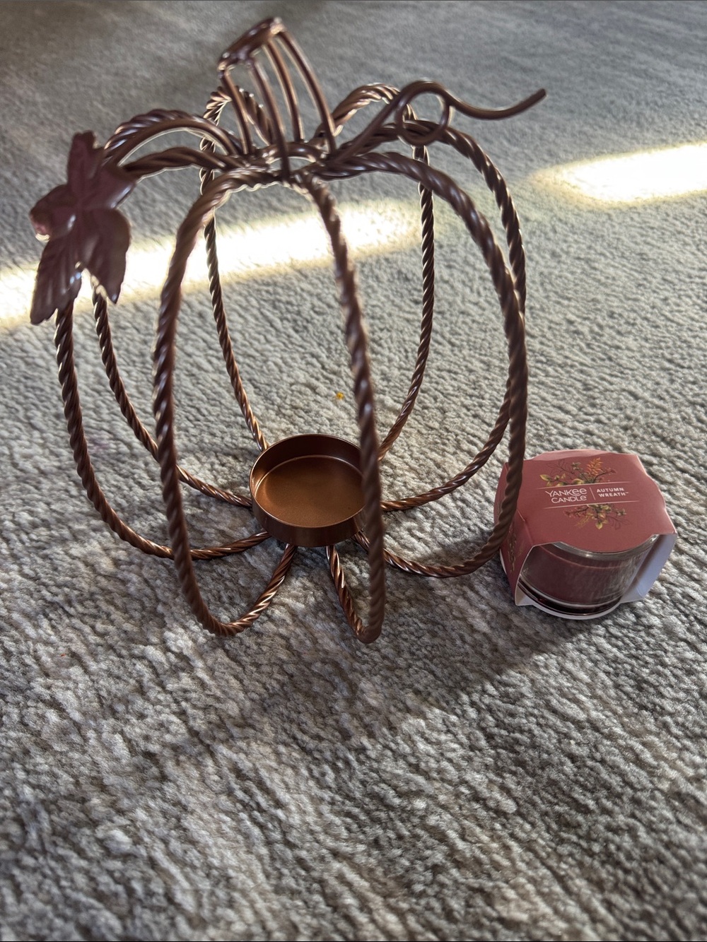 Yankee Candle Copper Pumpkin Wire Tea Light Holder